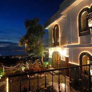 bb-le-fumarole.hotels-amalfi.com/