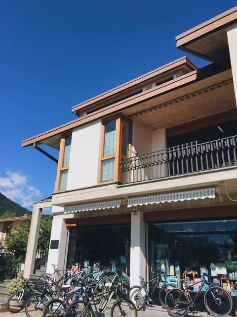 Bed&Breakfast Zattieri Ponte nellʼAlpi Nocleg ze śniadaniem